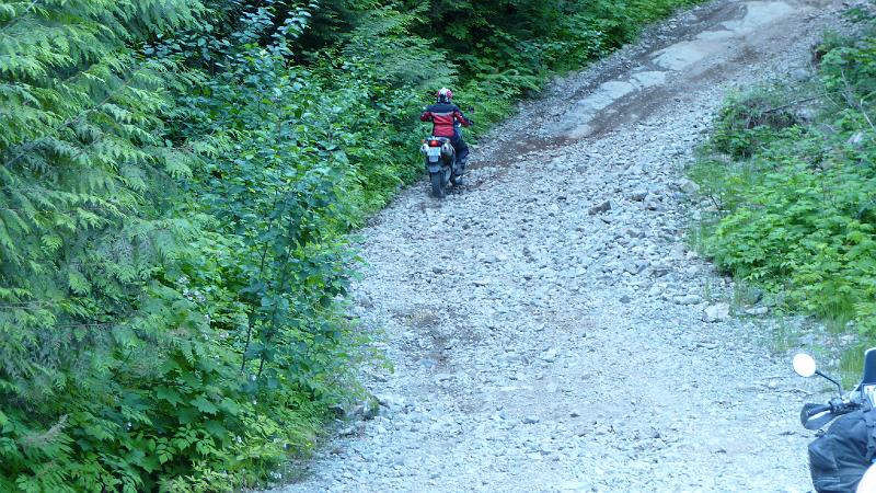 bc2ak-P0030.JPG - Alaska trip 08; bc2ak;Harrison Lake West;Hill #1; Local boy makes it look easy