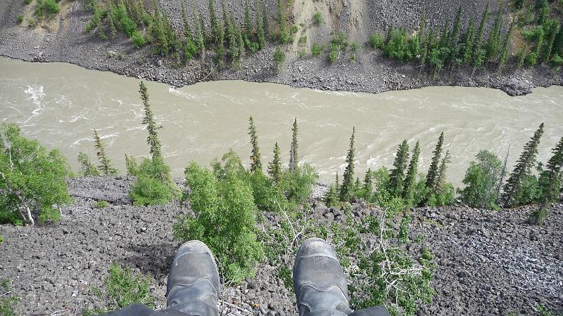 bc2ak-P0365.JPG - Alaska trip 08; bc2ak; Telegraph Creek road; Grand Canyon of the Stikine; Confluence of the Stikine and Tahitan ;  Feet of AG